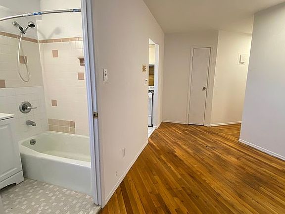 4th image of 58-16 85th St #2D