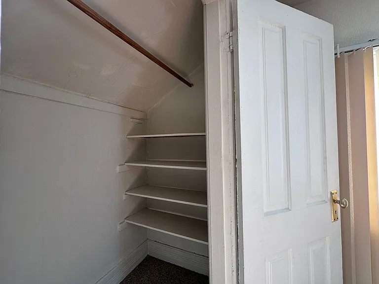 712 S Oakland Ave — Photo 17