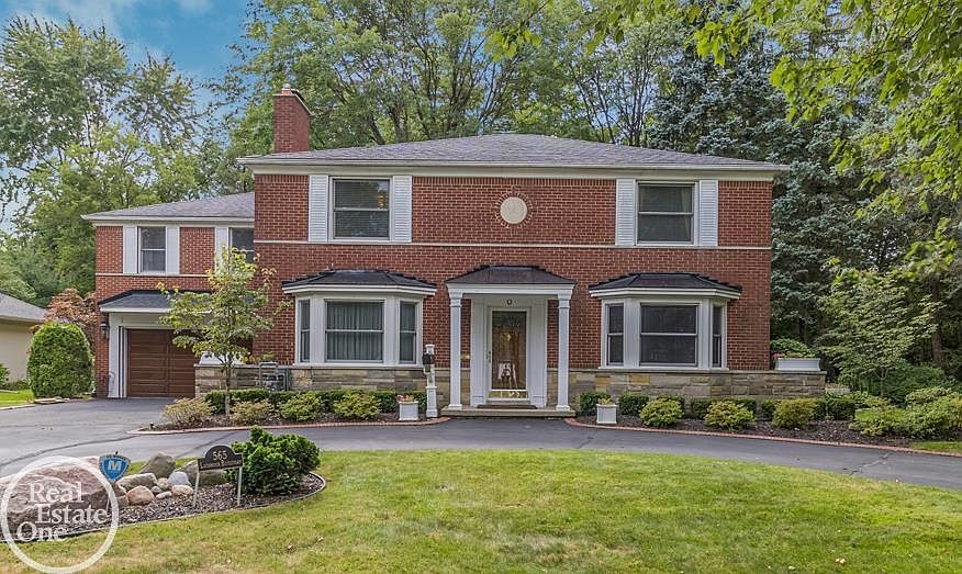 565 Lochmoor Blvd, Grosse Pointe Woods, MI 48236 Zillow