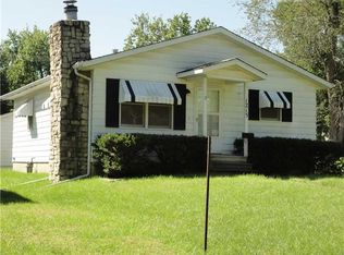 1215 18th Ave SW, Cedar Rapids, IA 52404