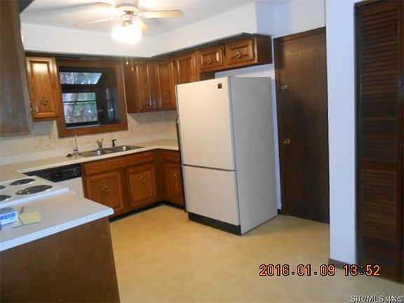 3rd image of 135 Stacy Dr