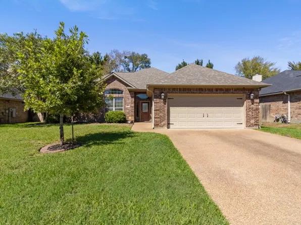 2903 Agee Ct, Bryan, TX 77808