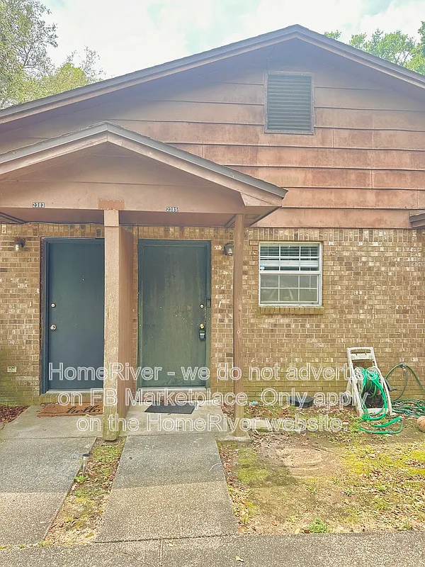 2 bed, 1.0 bath, 900 sqft, $995 — Photo 2