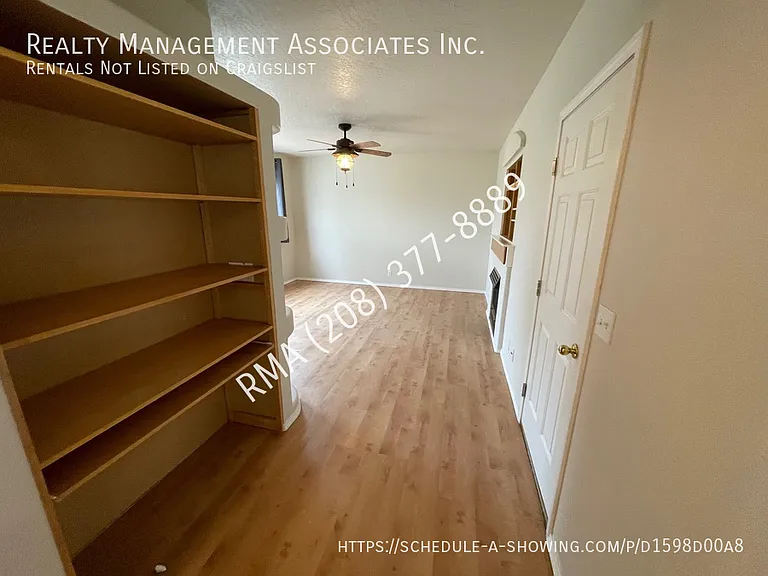 623 E Woodbury Dr — Photo 4
