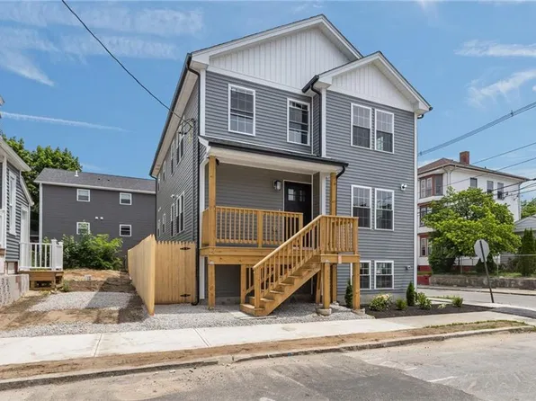 408 Cahill St #1, Providence, RI 02905