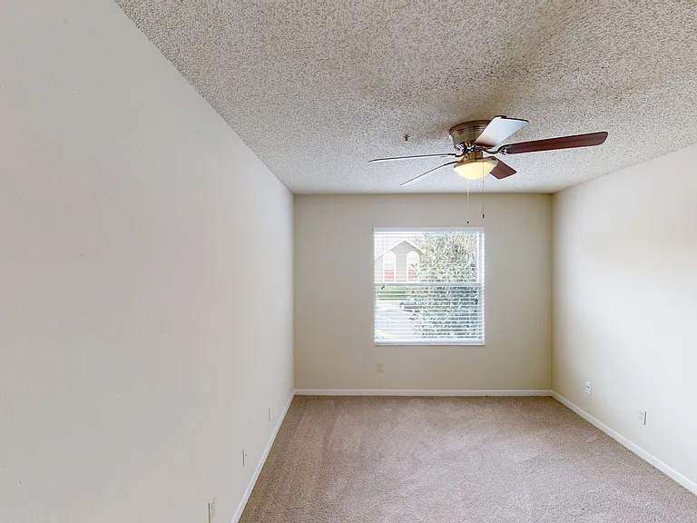 Alafaya Woods — Photo 87