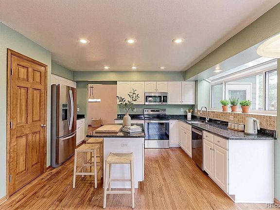 4th image of 3133 E 133rd Avenue