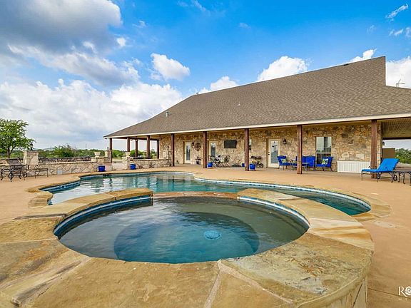 5th image of 2799 Ridge Ln