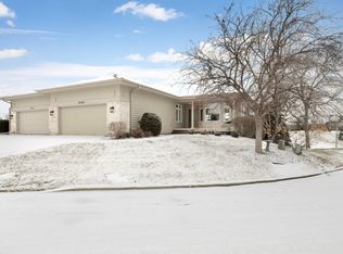 3030 Wilds Ridge Ct NW, Prior Lake, MN 55372