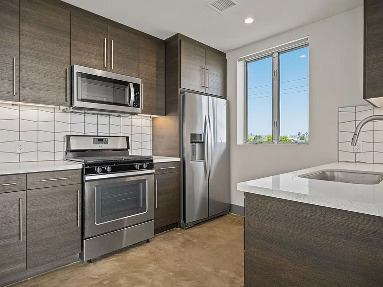 T Lofts Apts — Photo 47