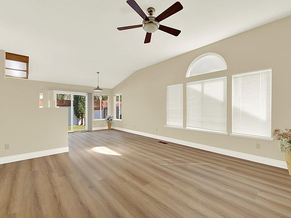 2nd image of 329 Ridgecrest Circle