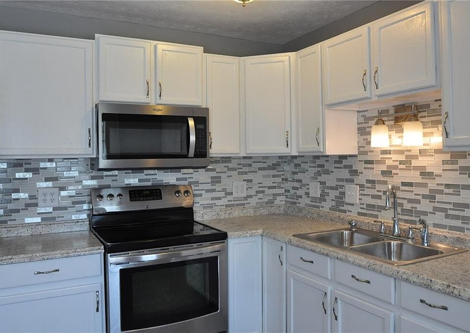 1st image of 1709 Hartley Ave