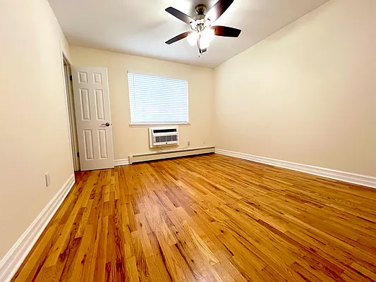 Rented by Capri Jet Realty Corp | media 1