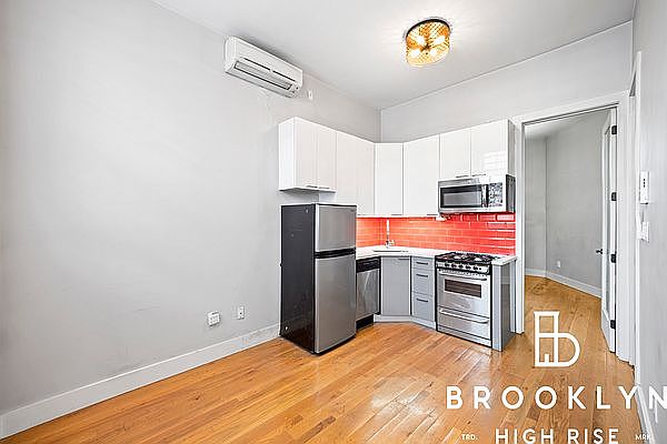 1st image of 1916 Prospect Pl #1A