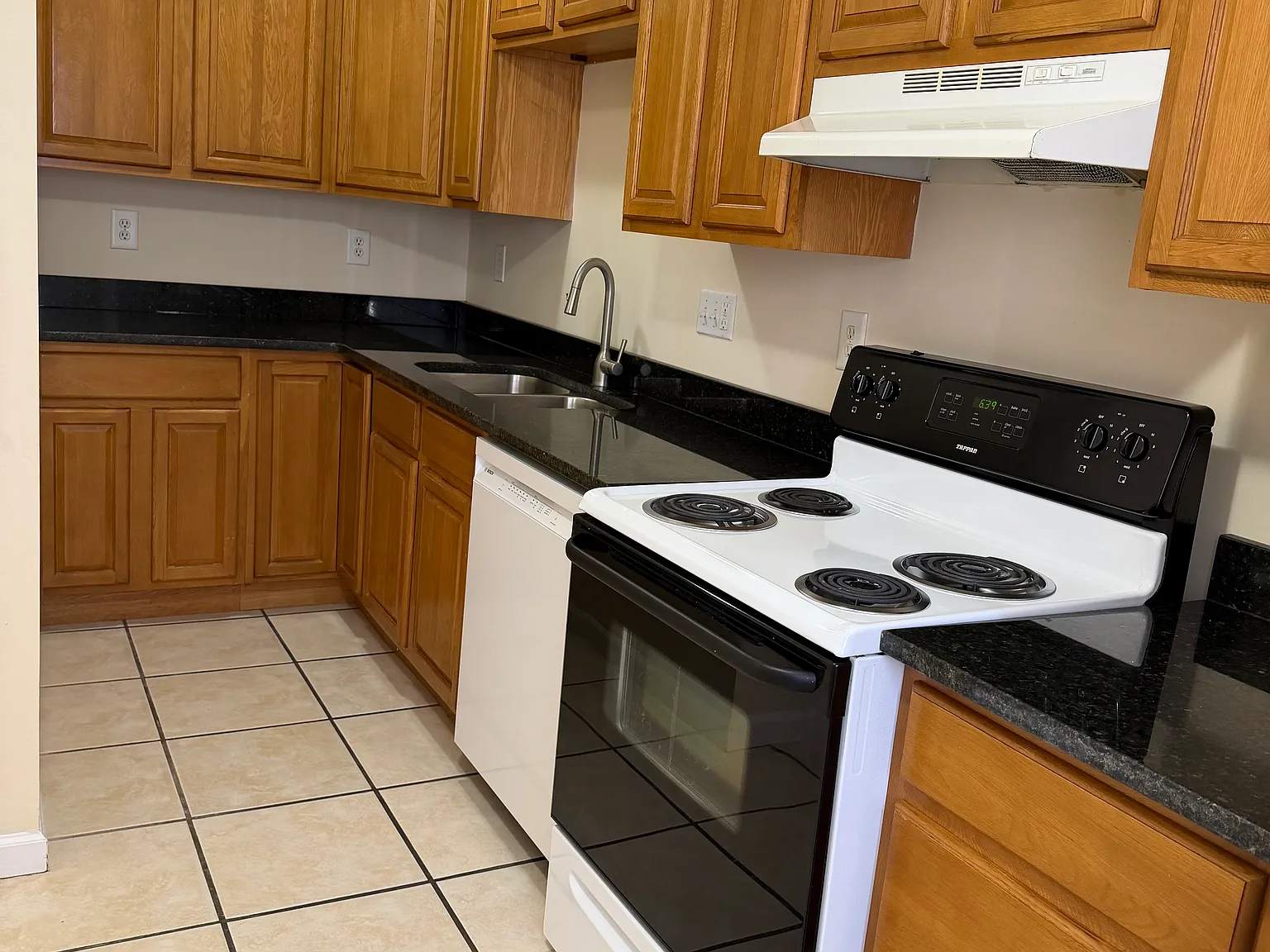 3 bed, 1533 sqft, $1,550 — Photo 2