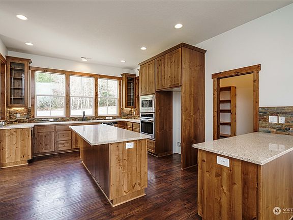 5th image of 28220 NE East Fork Drive