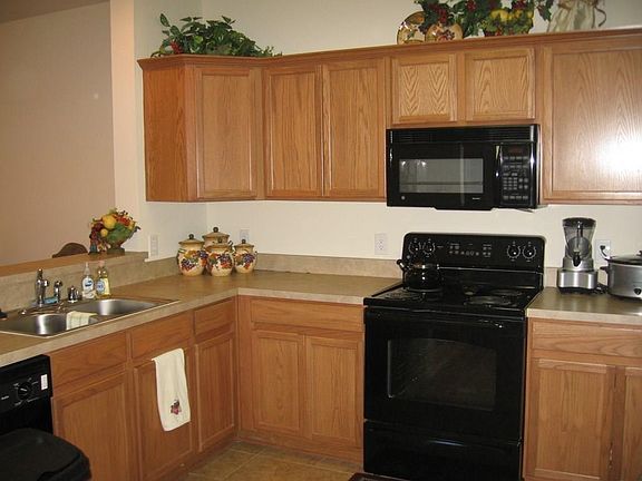 4th image of 2221 Central Park Ln