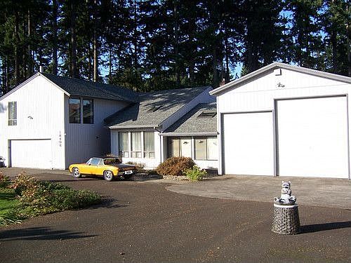 1st image of 18406 NE 25th St