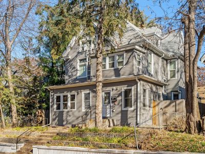 1622 Hillside Ave N, Minneapolis, MN, 55411