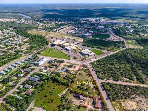 2147 Rosita Valley Road, Eagle Pass, TX 78852
