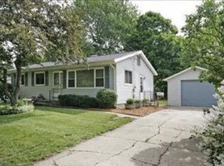 1206 Bretton Dr, Kalamazoo, MI