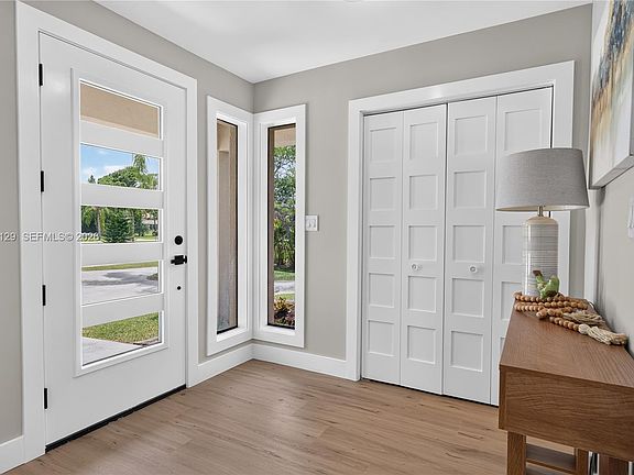 3rd image of 4101 SW Bimini Cir