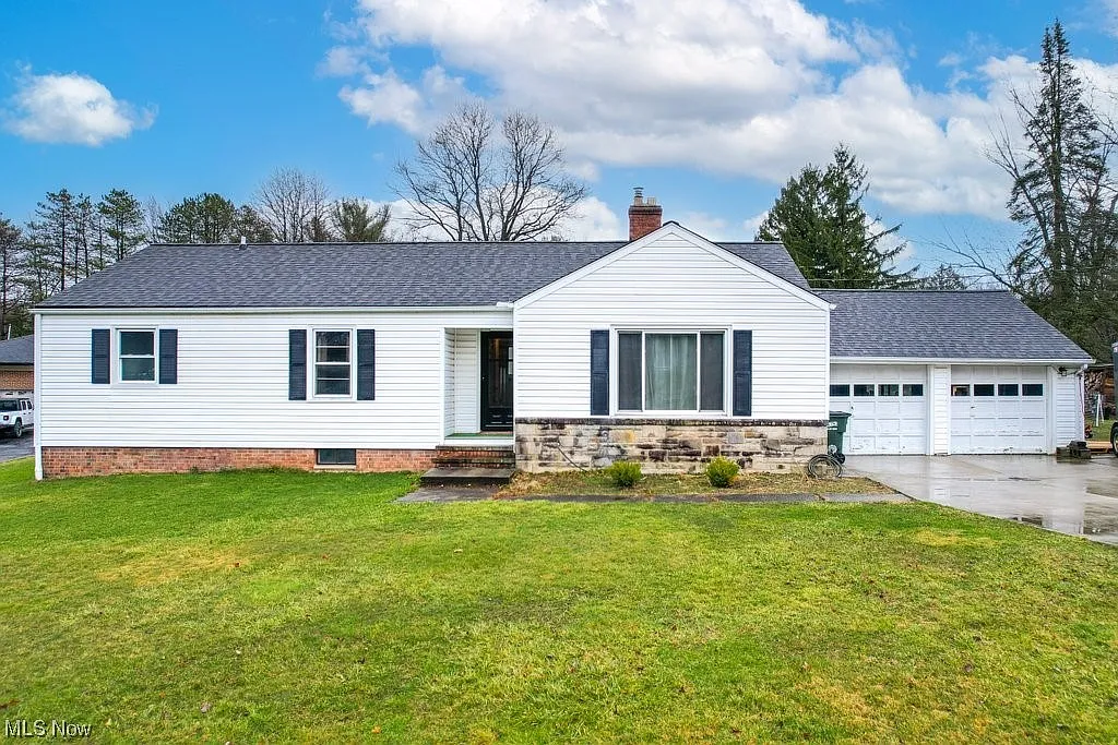 7657 McLellan Dr photo 1