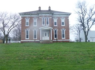 2468 N 1275 East Rd, Assumption, IL 62510