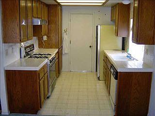 4th image of 718 Honeydew Ln