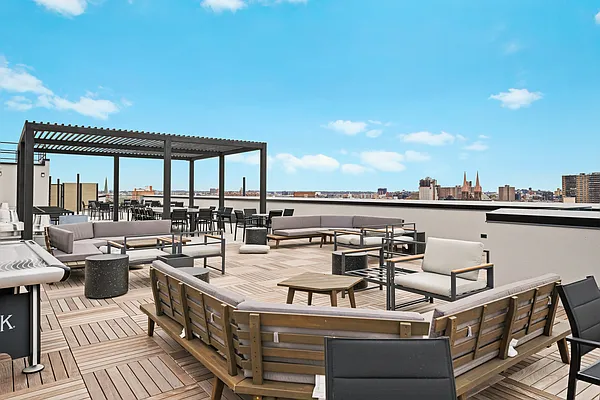 Rented by Nooklyn NYC LLC | media 42