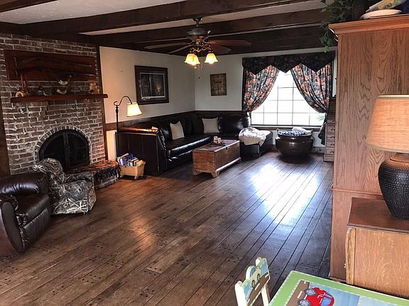 5th image of 495 Clubside Dr