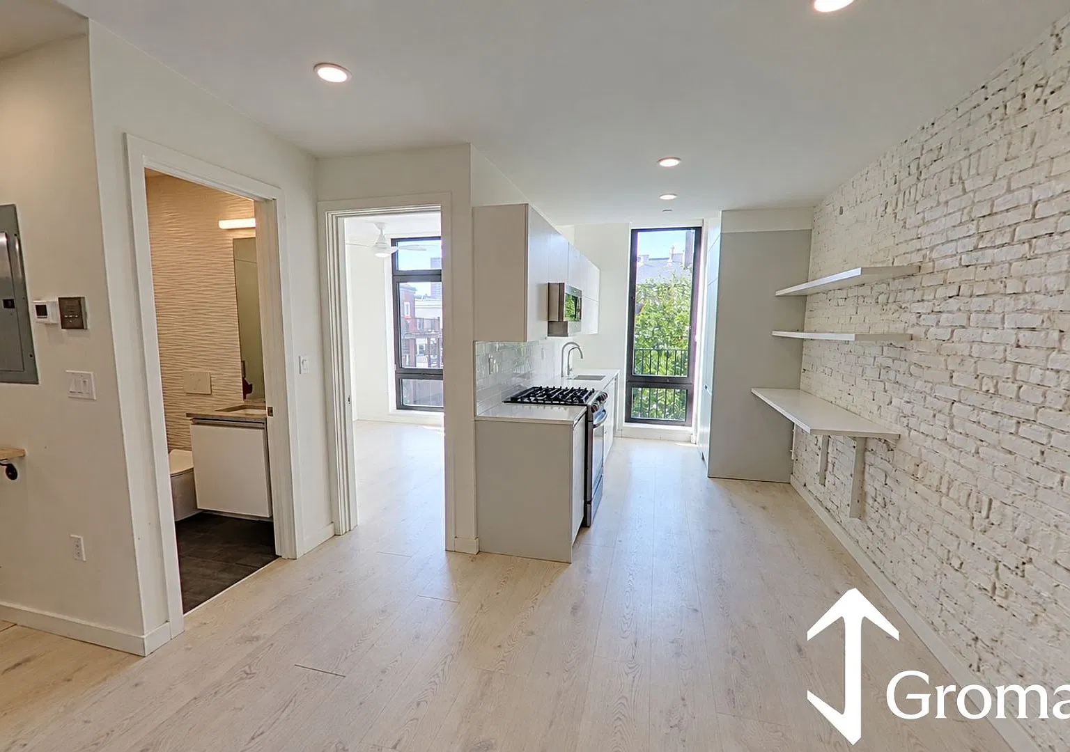 Luxury Lifestyle, 3 Bathrooms, Laundry in Unit, Pet Friendly, NO FEE! Near NEU — Photo 3