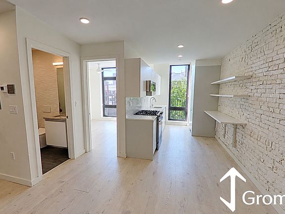 3rd image of 7 Worthington St #23