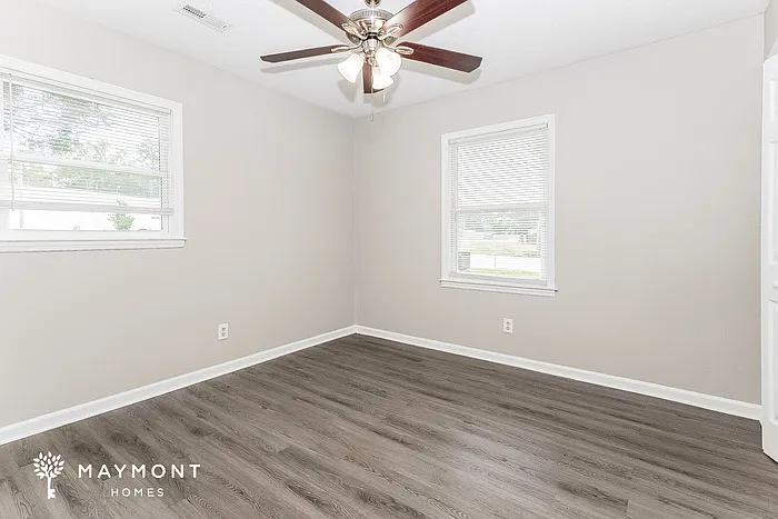 2 Summit Ave — Photo 13