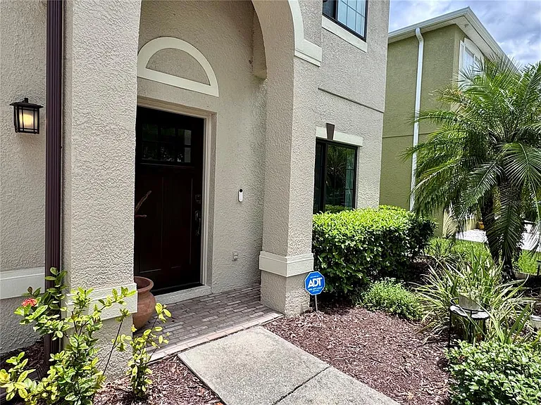 1625 Emerald Hill Way — Photo 2