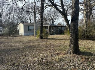 16637 Quays Rd, Cameron, OK 74932