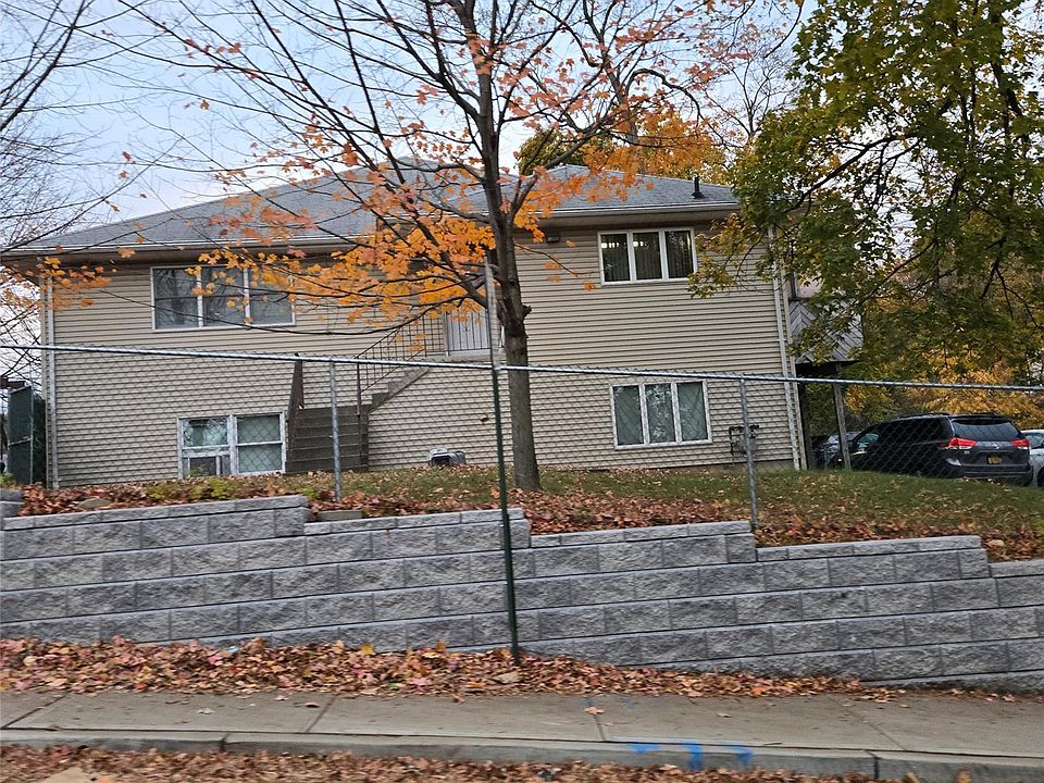 2nd image of 1 Blauvelt Road