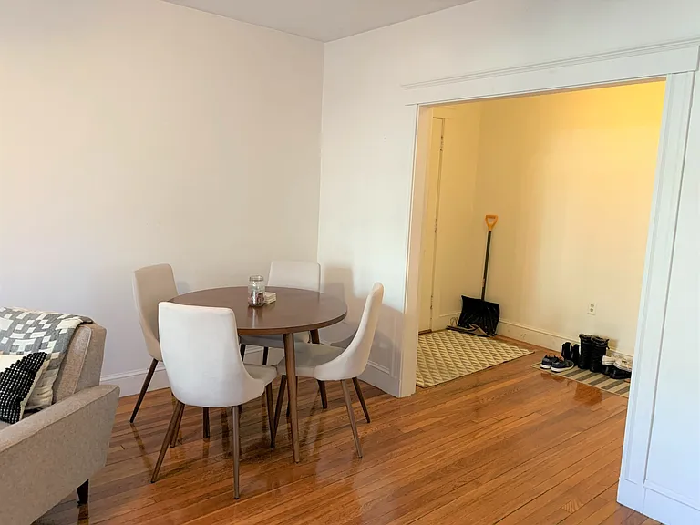 19 Egremont Rd #2 — Photo 9