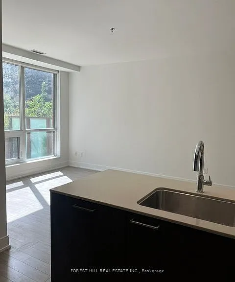 310 Tweedsmuir Ave #Townhouse 2 — Photo 13
