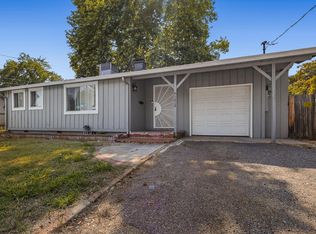 1212 C St, Redding, CA 96002