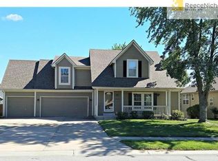 5409 NE Sunshine Dr, Lees Summit, MO 64064
