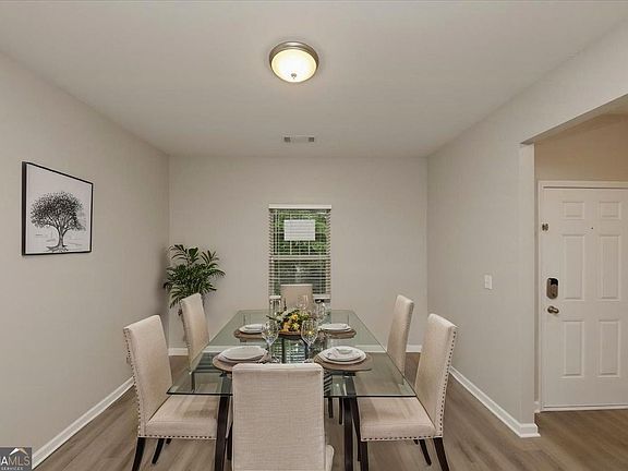4th image of 167 Aberdeen Way