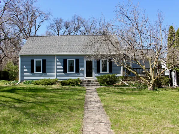 1221 Scott Ave, Ames, IA 50014