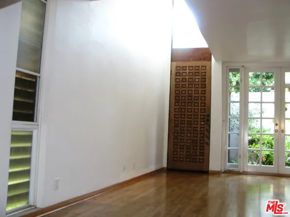5951 Canterbury Dr Unit 2, Culver City, CA 90230