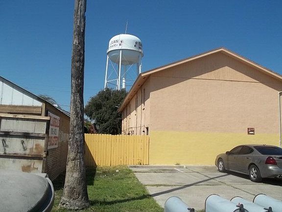 2nd image of 608 S Standard Ave