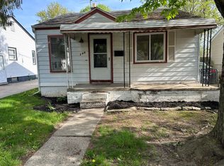240 W Strathmore Ave, Pontiac, MI 48340