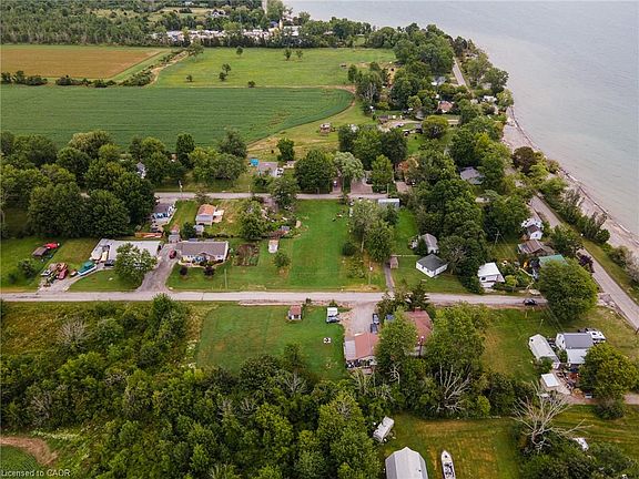 3rd image of 12 Canada Rd