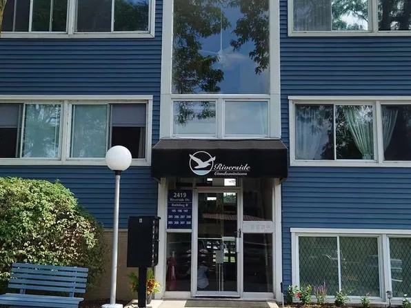 2419 Riverside Dr APT 106, Trenton, MI 48183