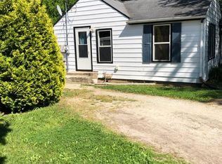 23 Lippincott Rd, Fox Lake, IL 60020