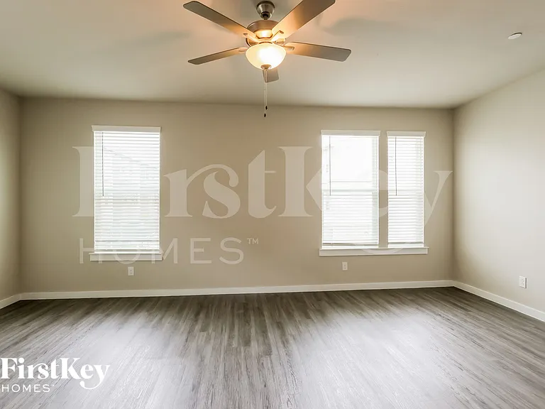 446 S Centro Cir — Photo 3